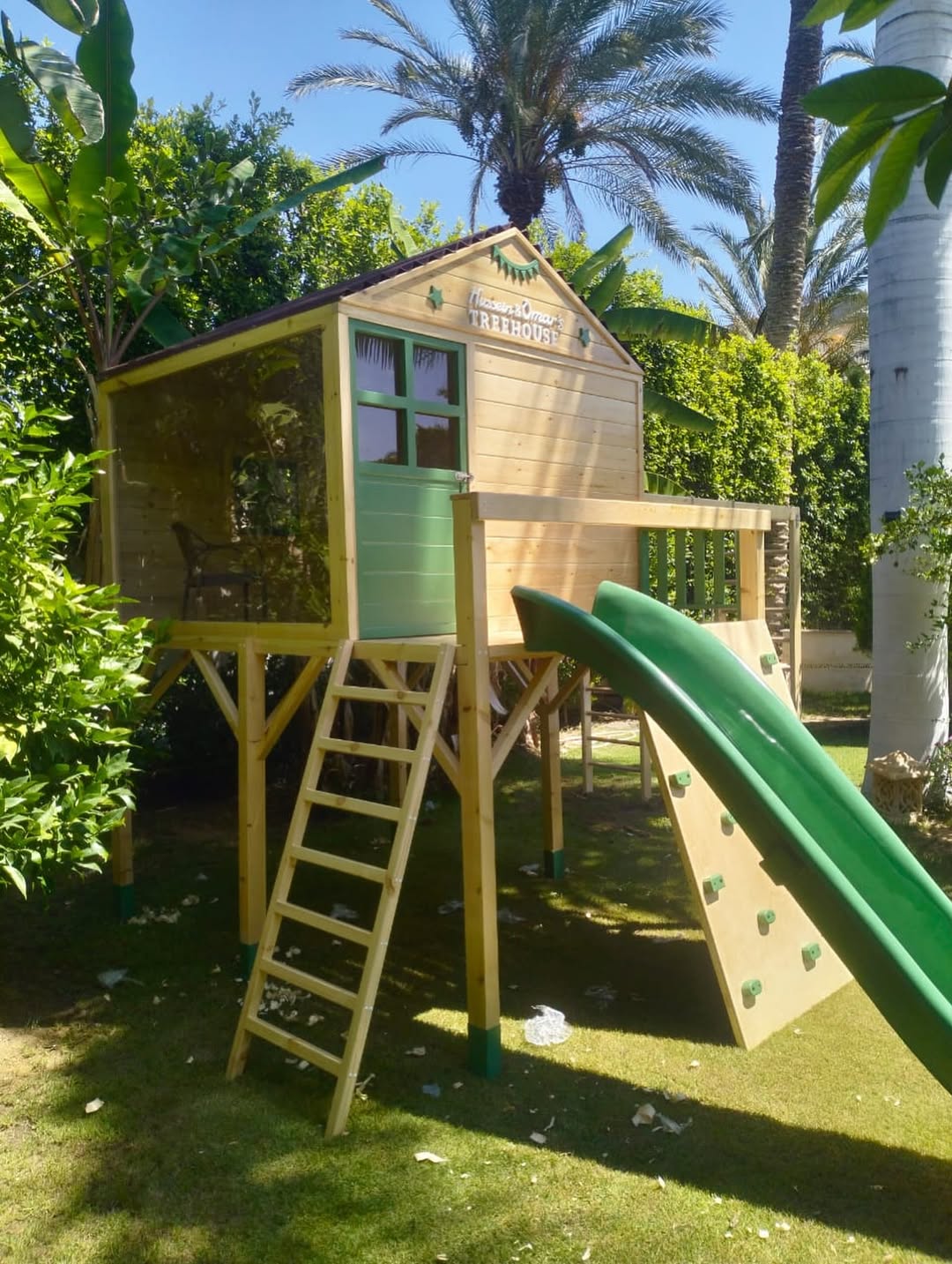 Tropical Adventure Hut