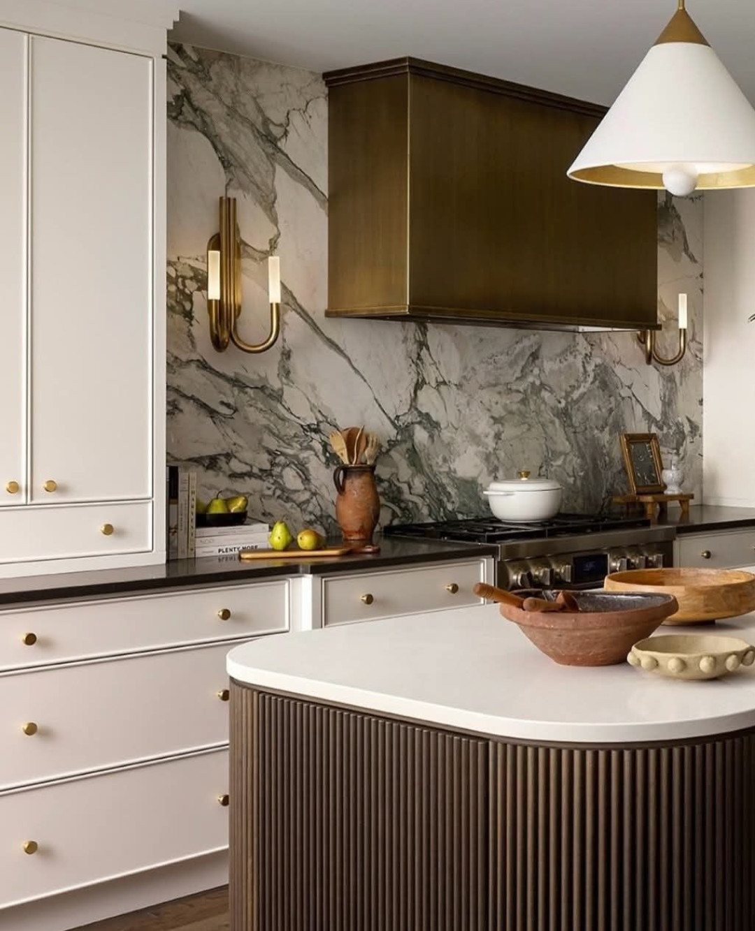 Bold Marble Elegance