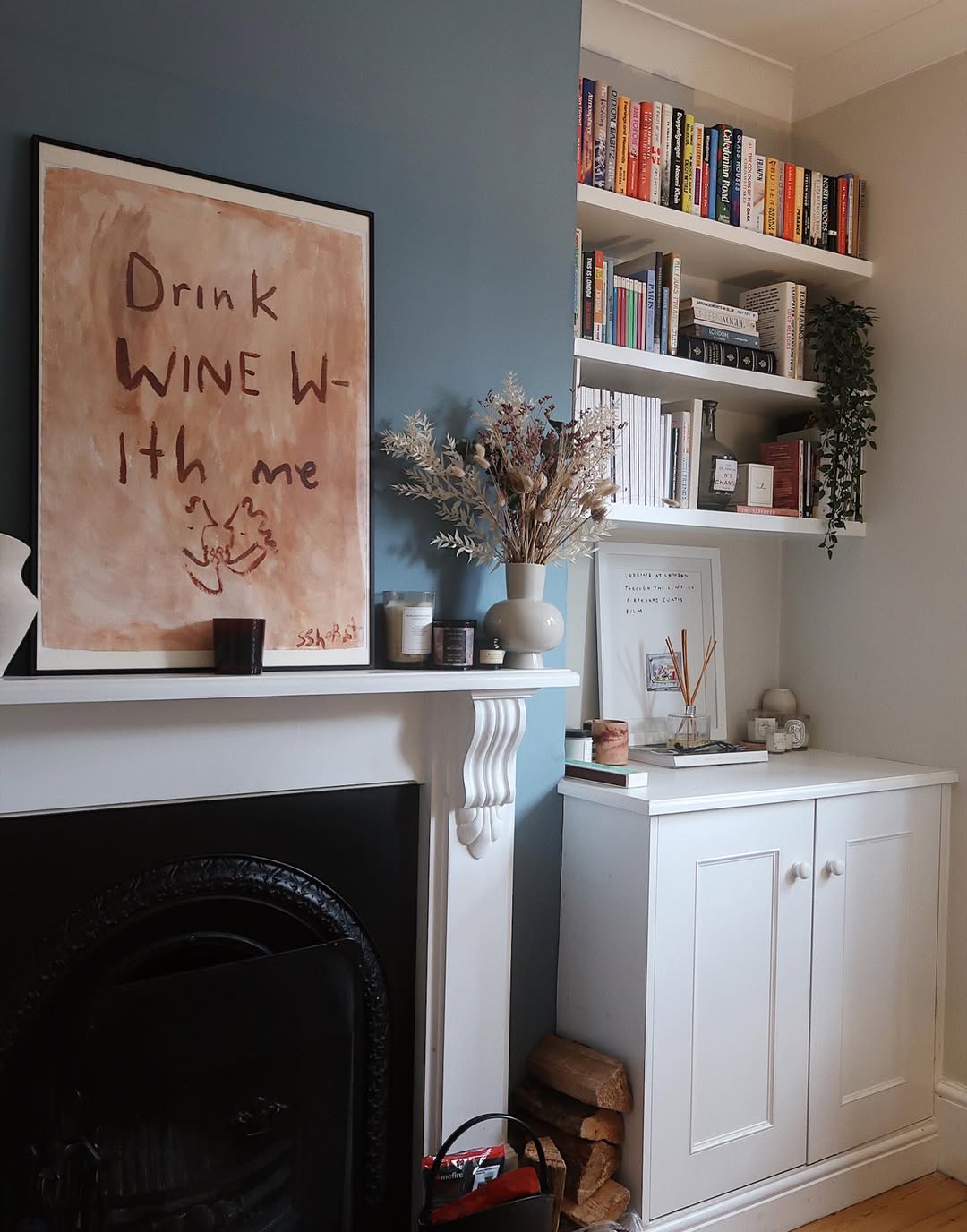Books & Wine Vibes