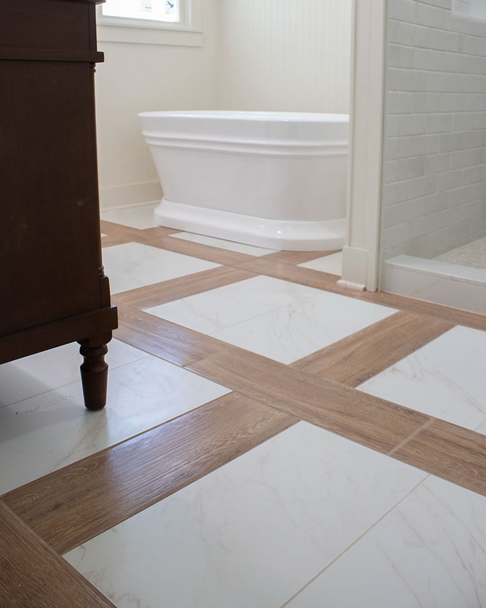 Classic Grid Contrast