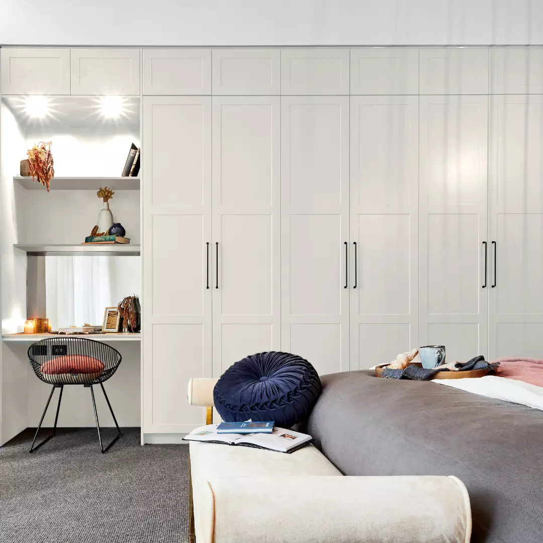 Seamless Built-Ins That Mean Business
