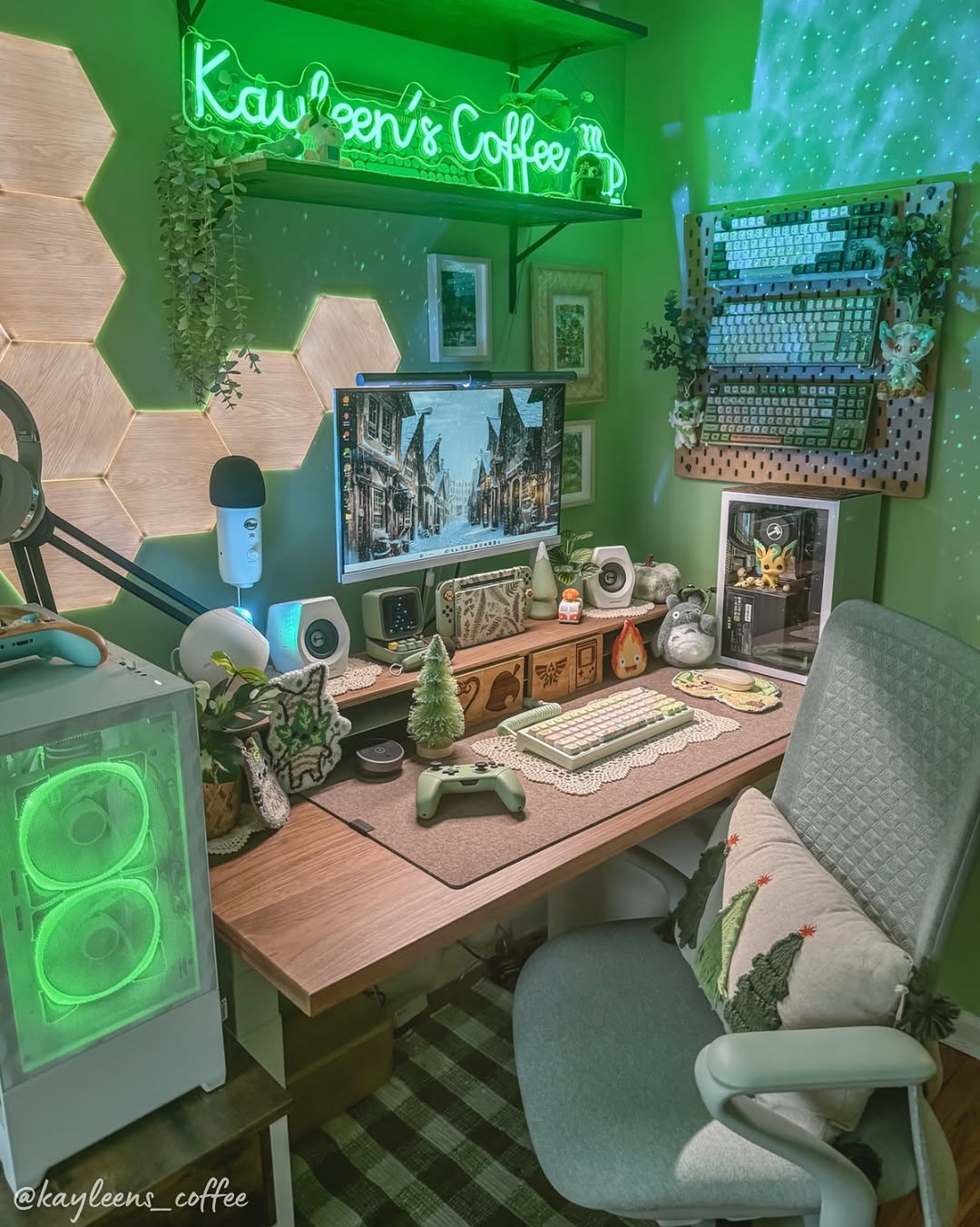Cozy Coffeehouse Meets Gaming