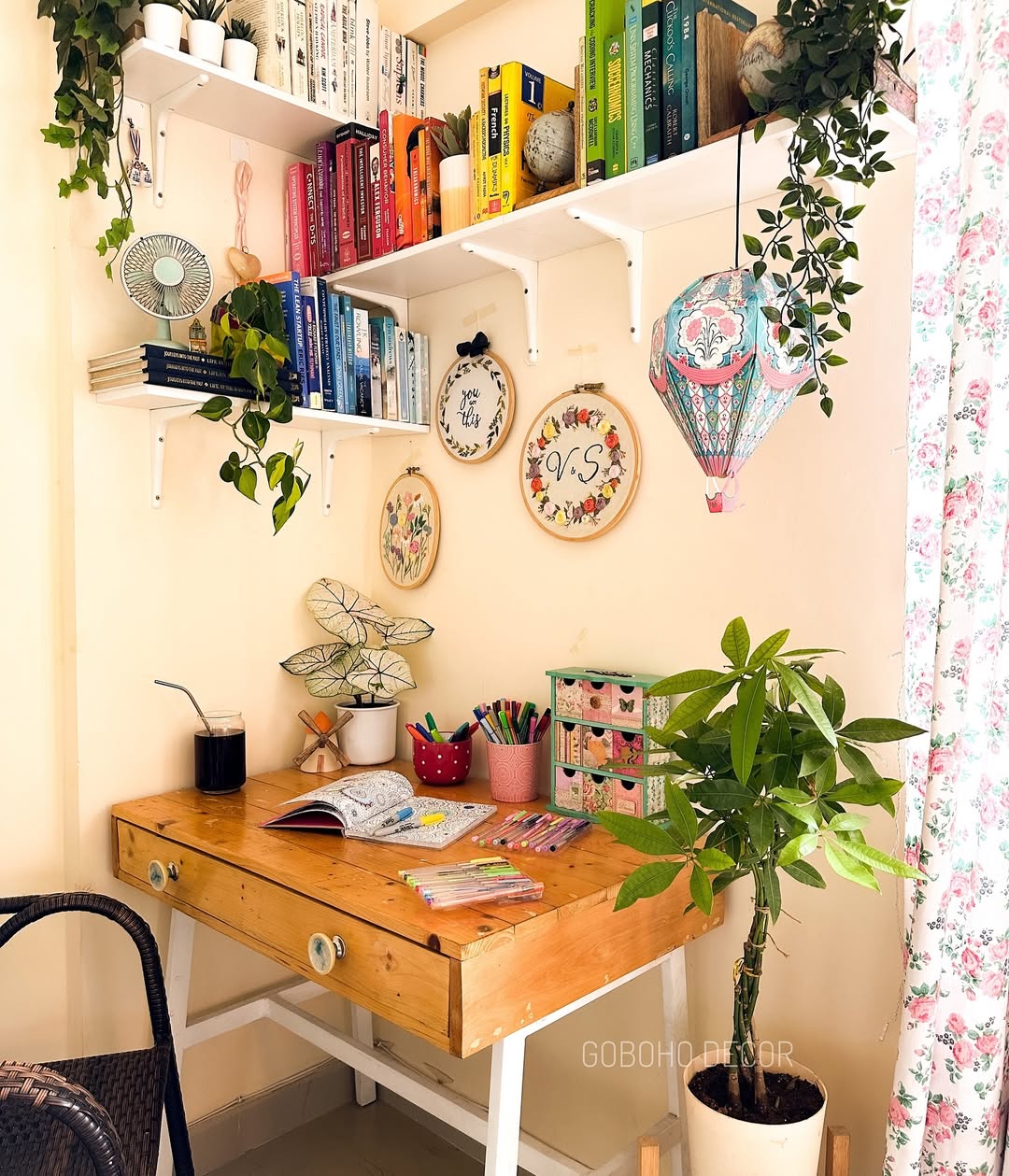 Colour-Me-Happy Desk