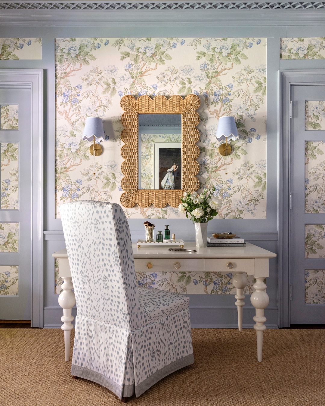 Patterned Cottage Vanity Charm
