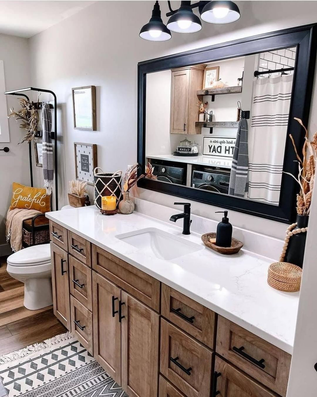 Cozy Farmhouse Chic