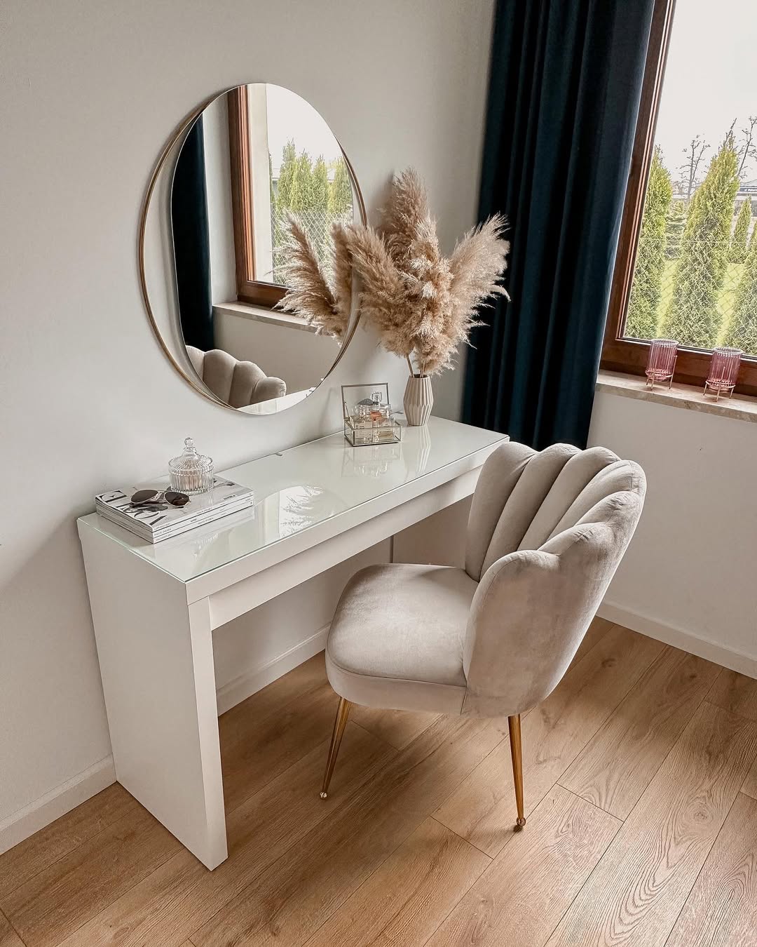 Soft Neutral Everyday Vanity