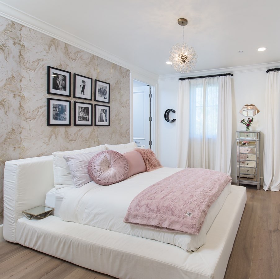 Glam Marble Touch
