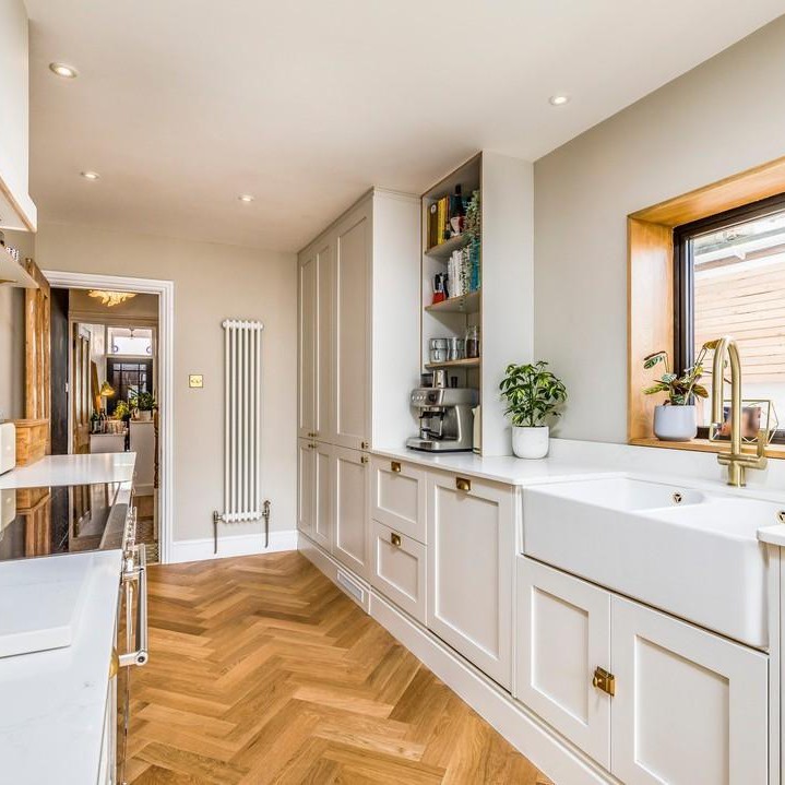 Polished Herringbone Finish