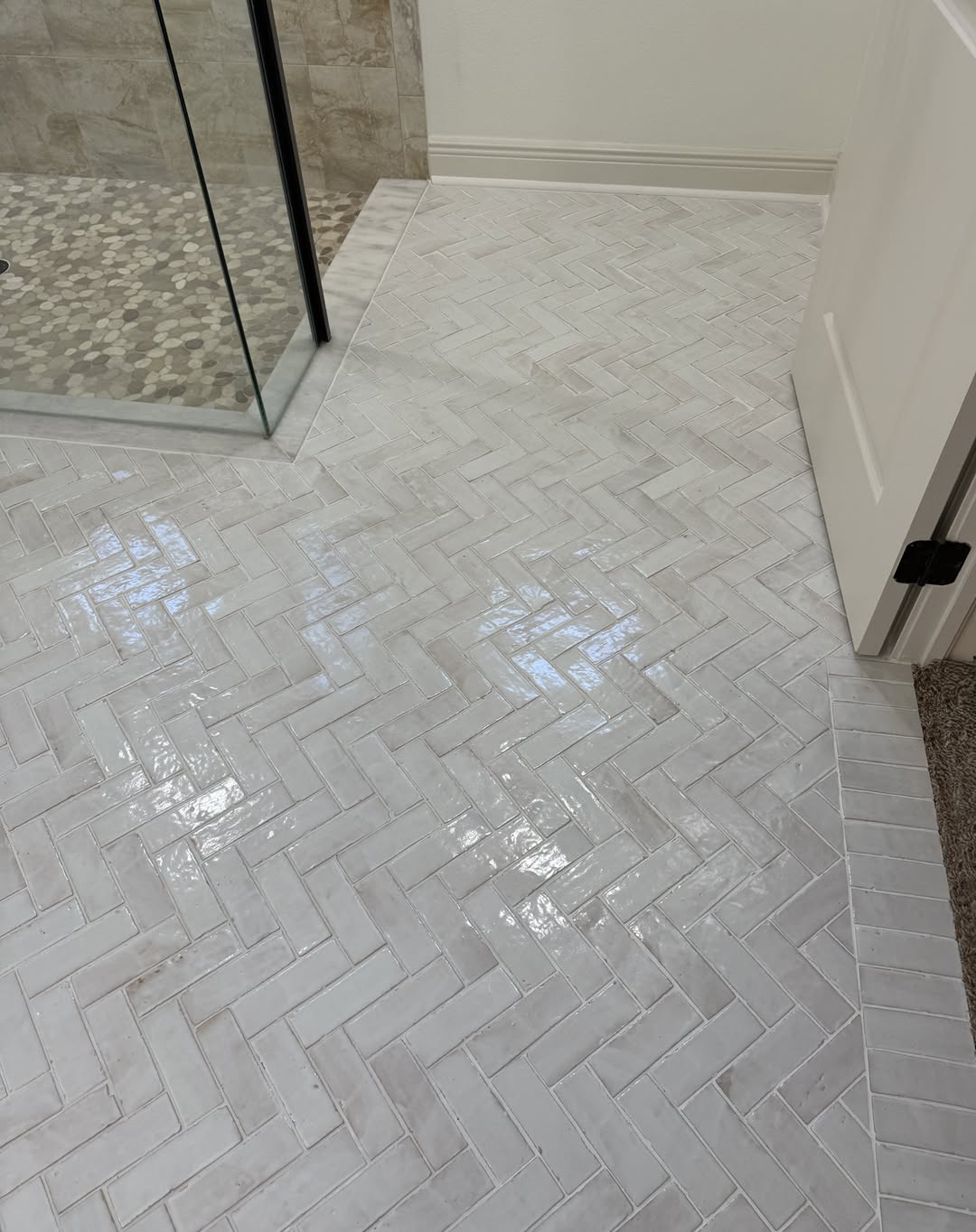 Subtle Herringbone Shine