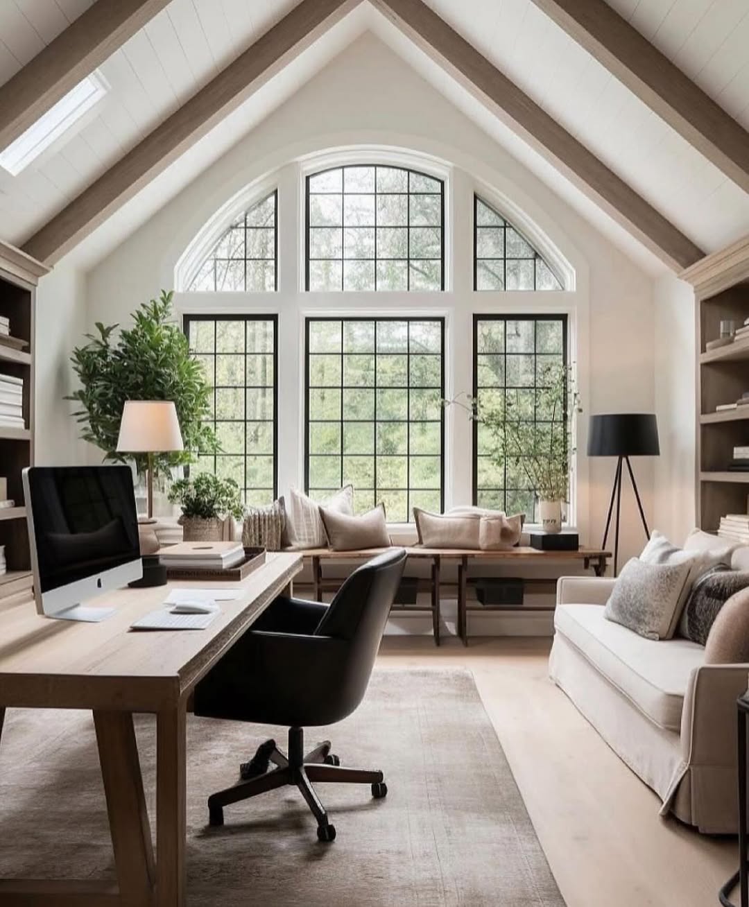 Vaulted Light-Filled Workspace