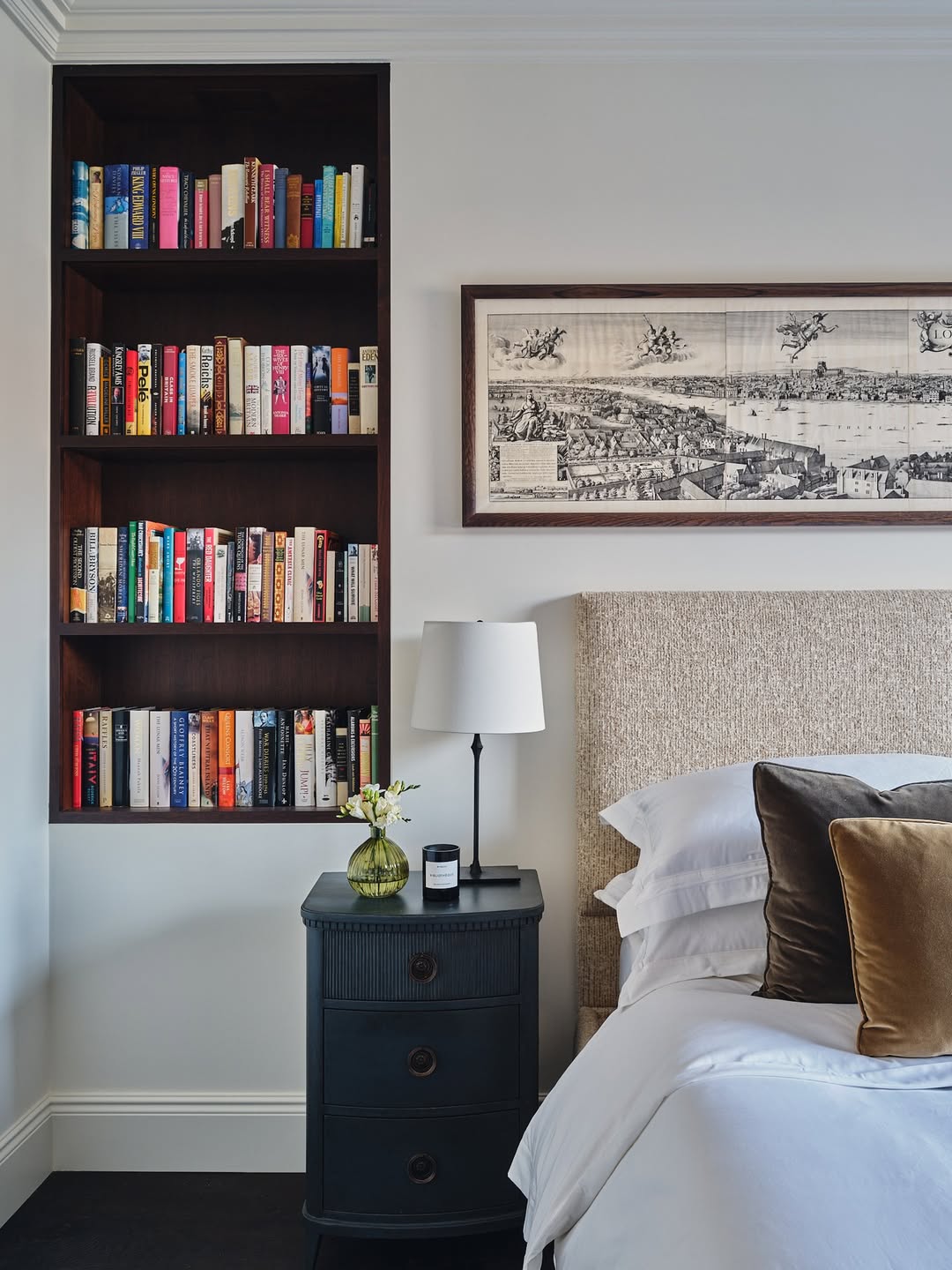 Modern Classic Alcove