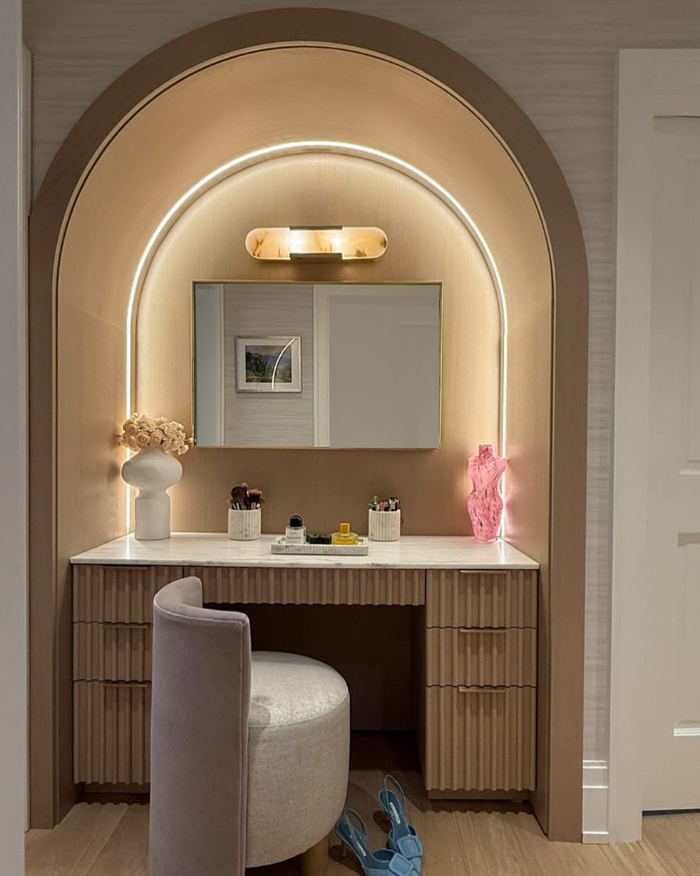 Modern Arch Romance