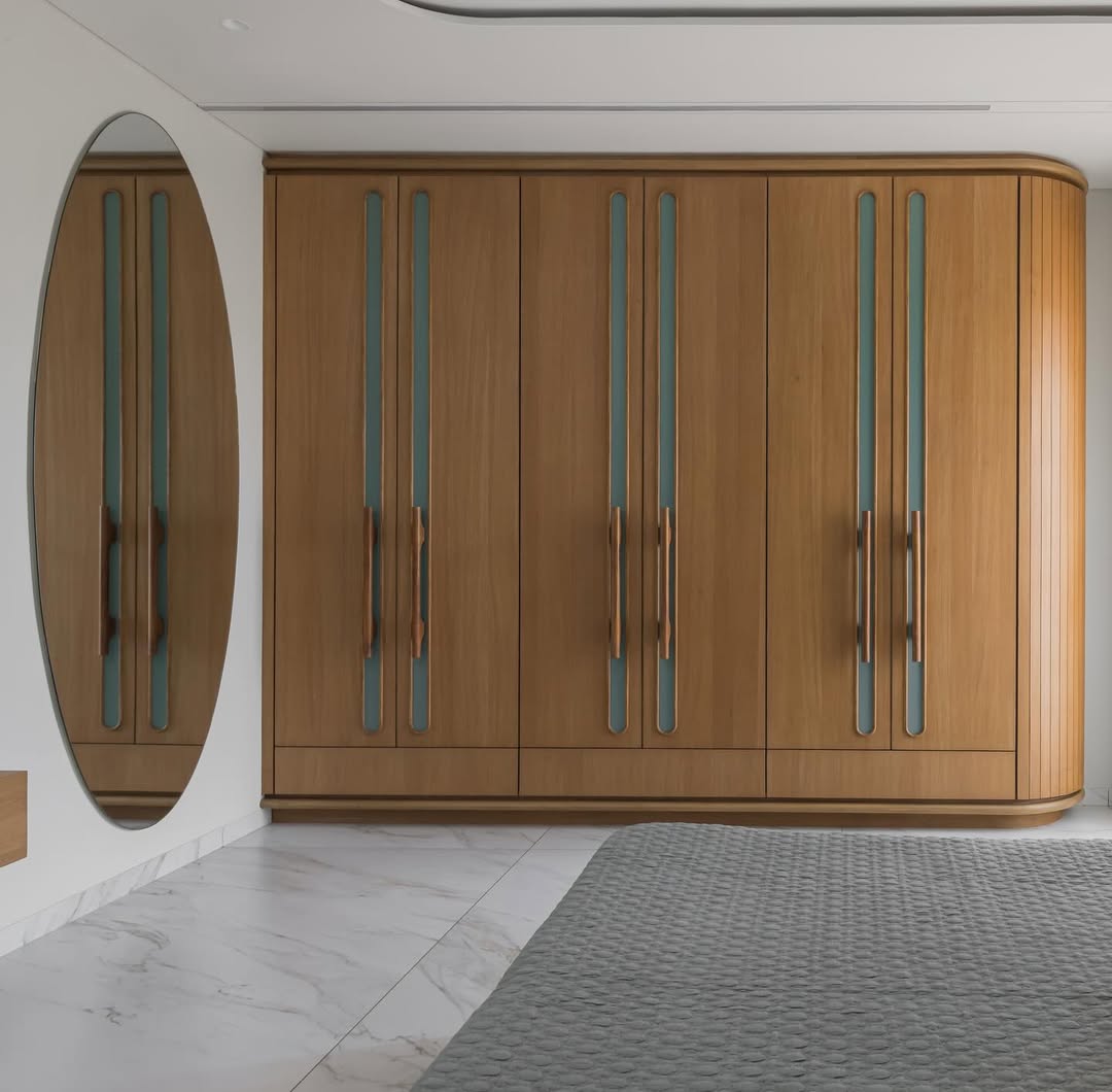 Retro Edge Revival