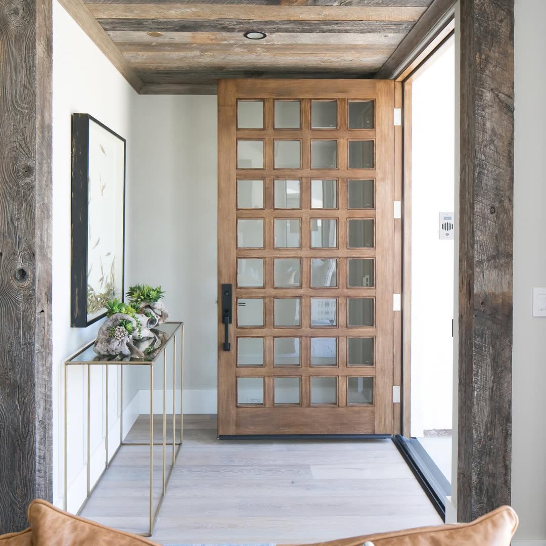 Rustic Grid Moment