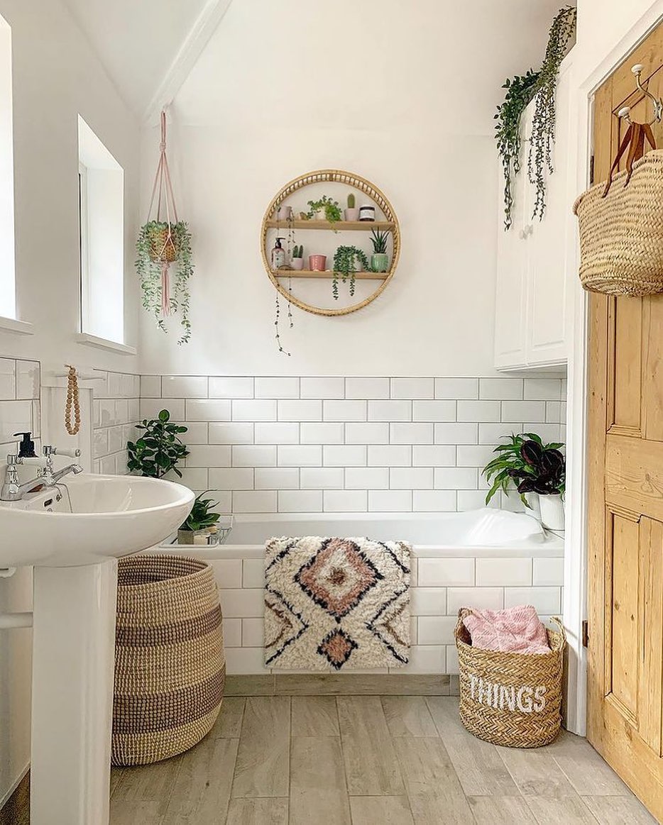 Soft Boho Bath Moment
