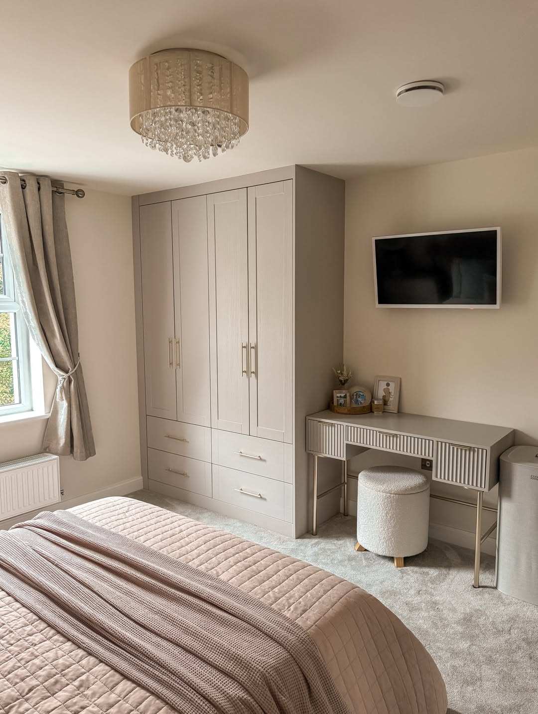 Soft Neutrals, Serious Storage