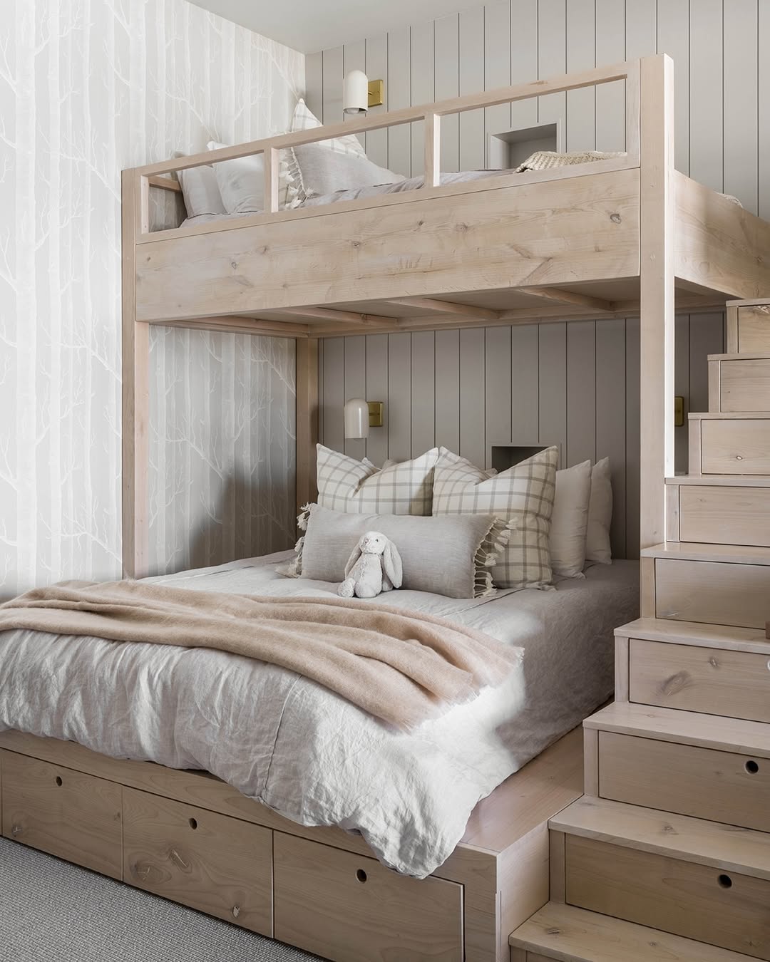 Textural Layers with Boutique Style