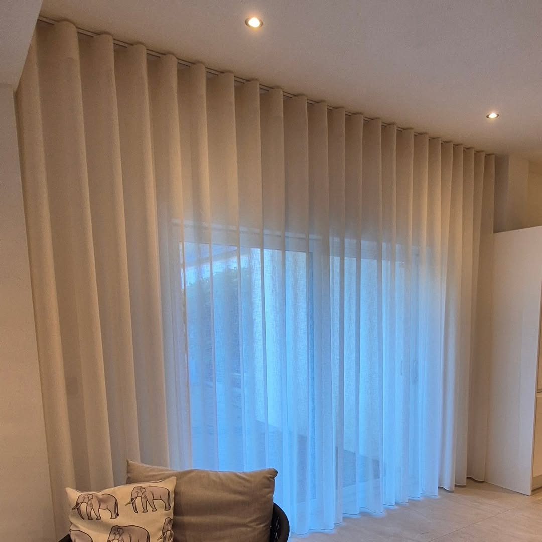 Seamless Sheer Wall