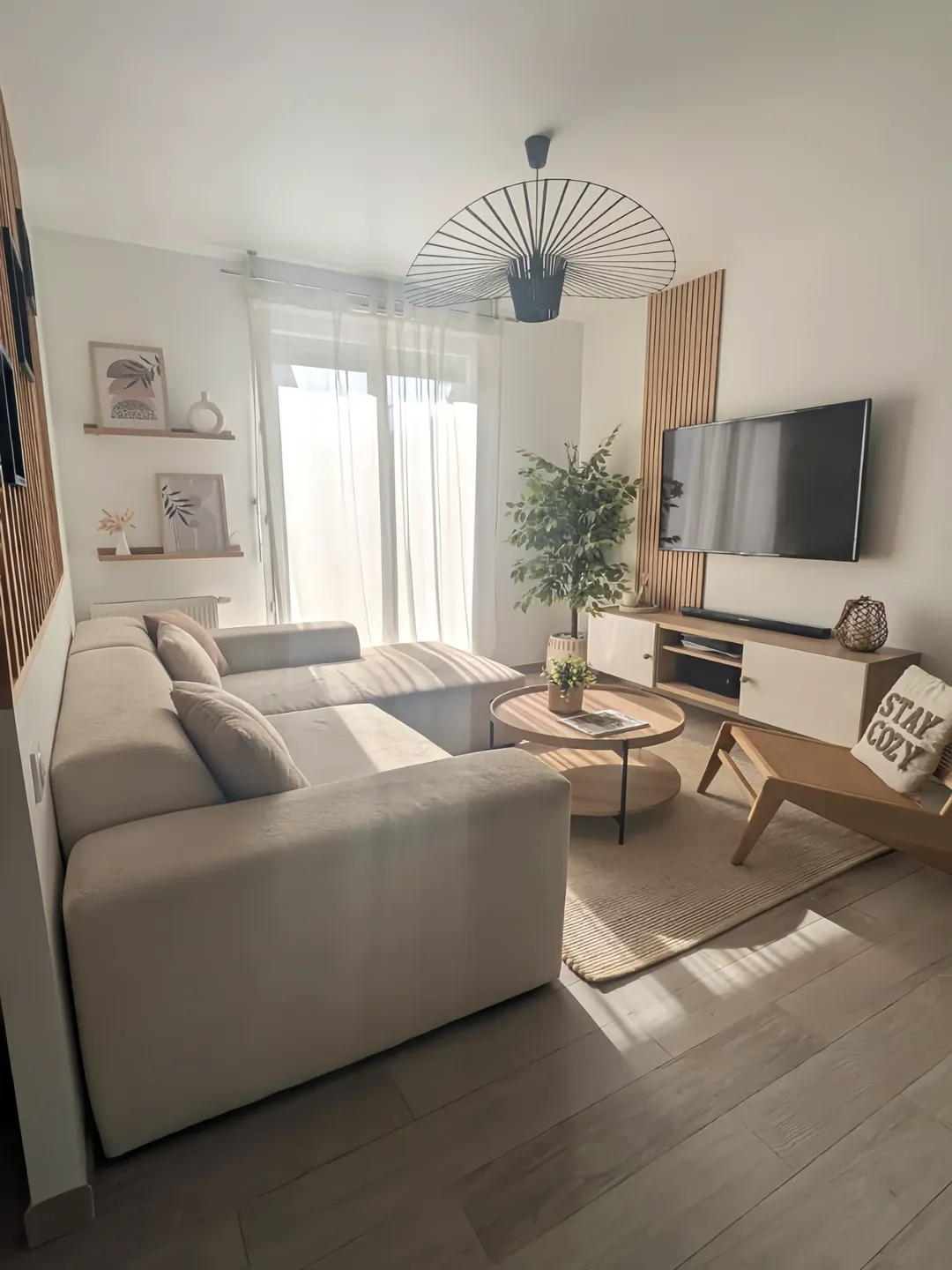 Warm Minimal Living