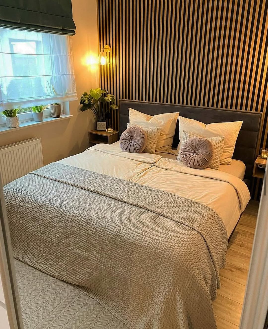 Warm Slatted Comfort