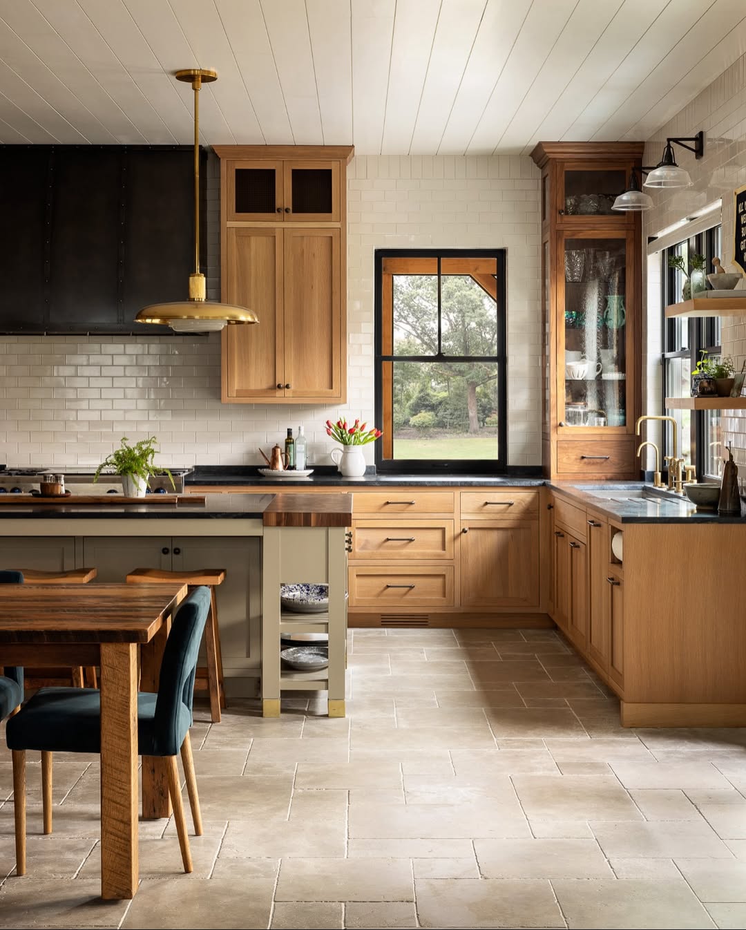 Warm Wood & Cream